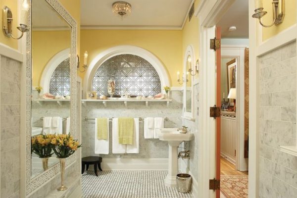 Yellow and gray bathroom decor