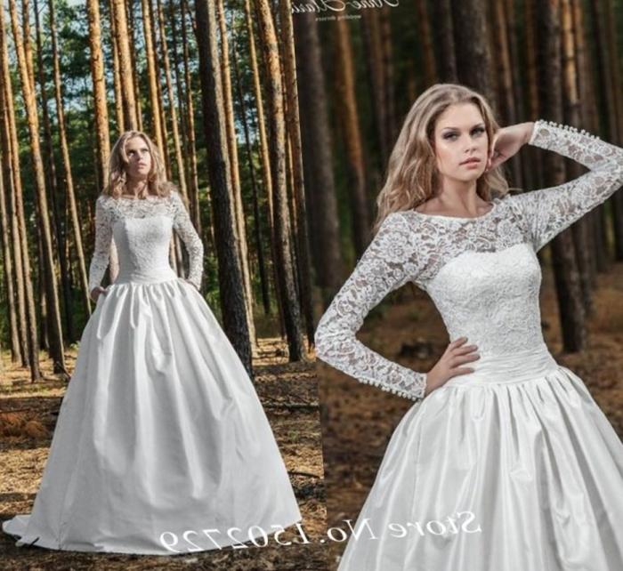 Vintage plus size wedding dress