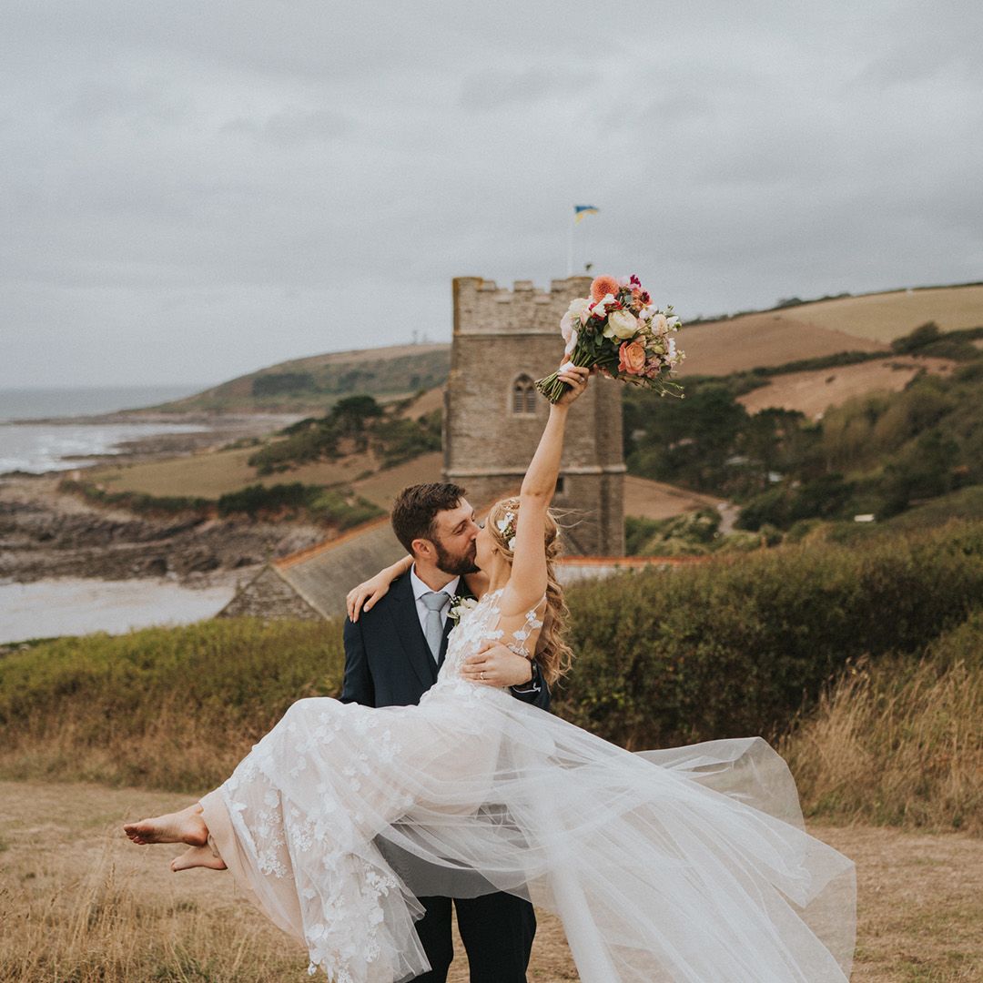 Kara thea brautkleid hochzeitskleider weddingsonline brautmoden kleider besuchen bleibt elbbraut cinderella